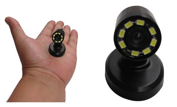 Day/Night 520TVL Mini CCTV Camera with 8 LEDs F1.2 and 90 deg view angle